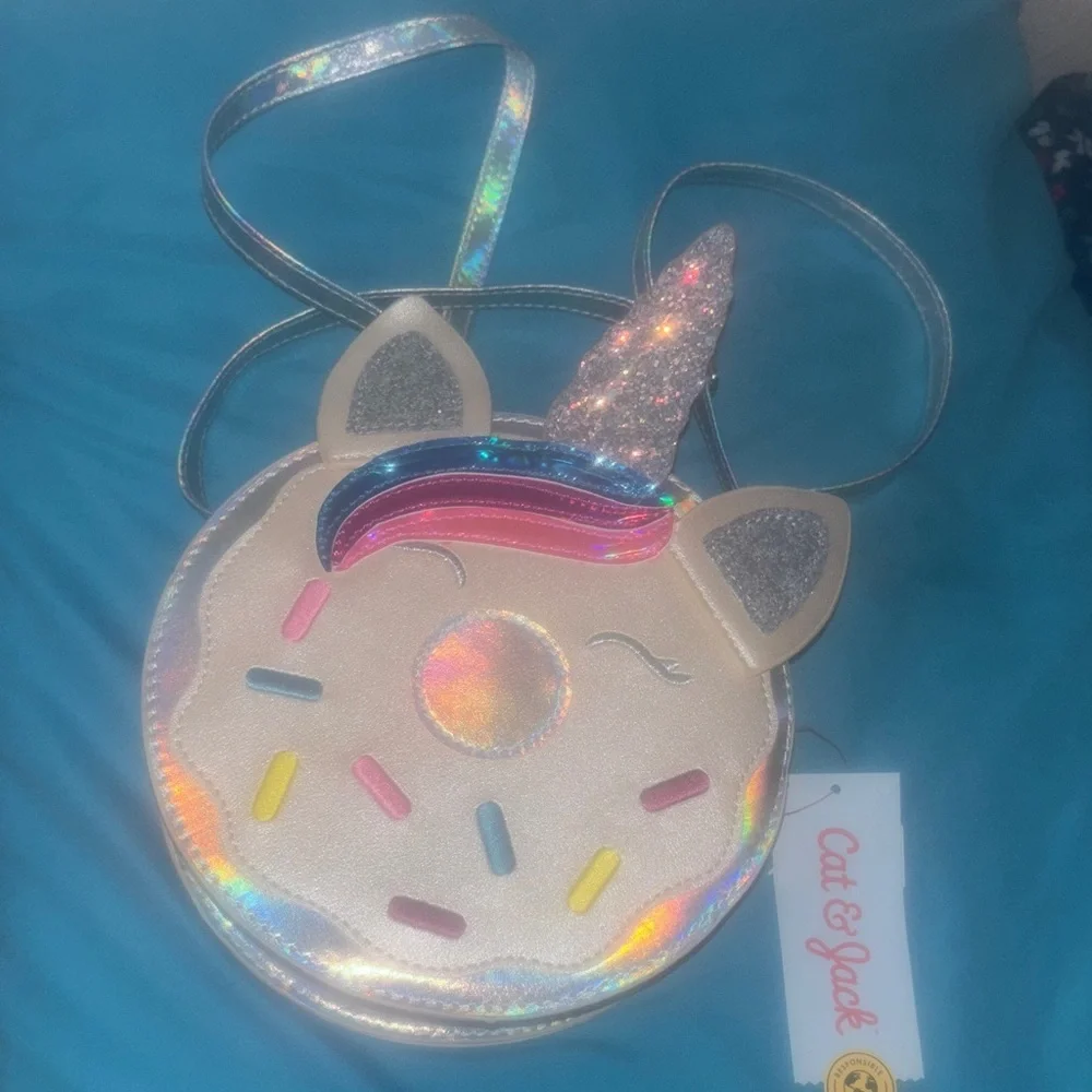 New. Cat &‎ Jack Glittery Unicorn Donut Bag - Silver and Pink